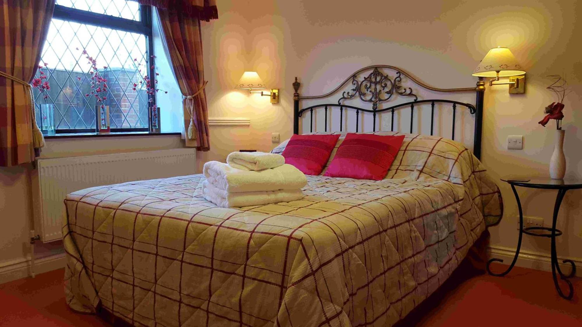 Oyo The Walnut Tree Hotell West Camel Exteriör bild